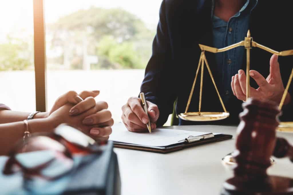 Court Applications vs. Mediation: A Less Stressful Path with EH Mediation Manchester
